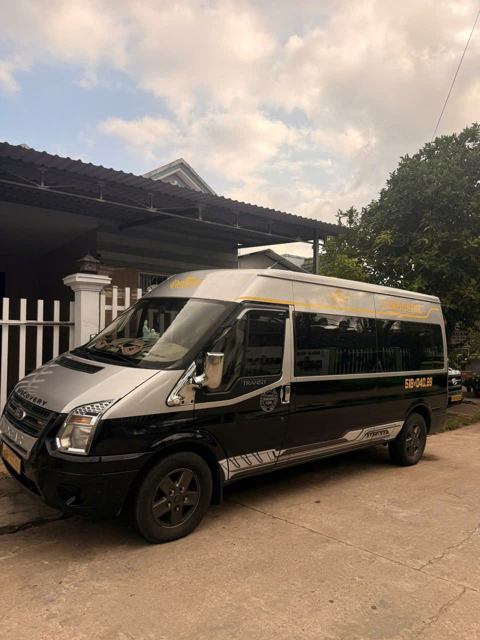 Ford Transit limousine-style minibus